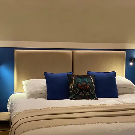 Eutierra Bleisure 게스트하우스 3*